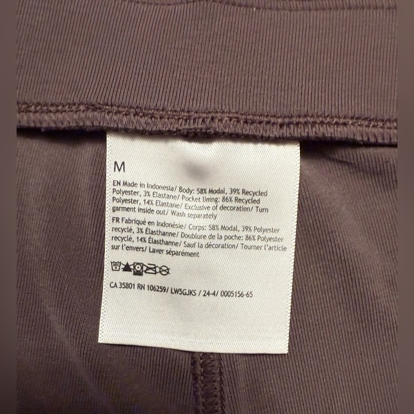 Lululemon Drapey Softstreme Flared Pant - Picture 10 of 13